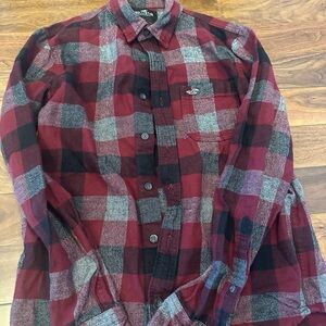 Men’s hollister shirt